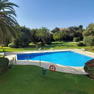 https://apartment-with-pool-near-the-beach.es-andalucia.com